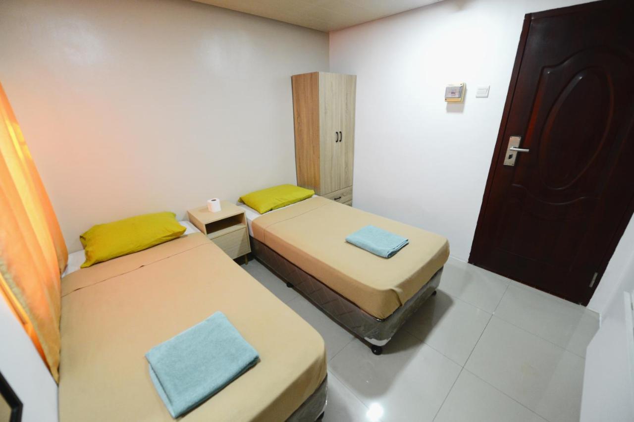 Cebu Courtyard Hotel Lapu-Lapu City Exterior photo
